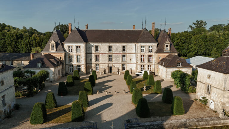 Lieux de réception de mariage en Champagne : Le guide des domaines et châteaux autour de Reims